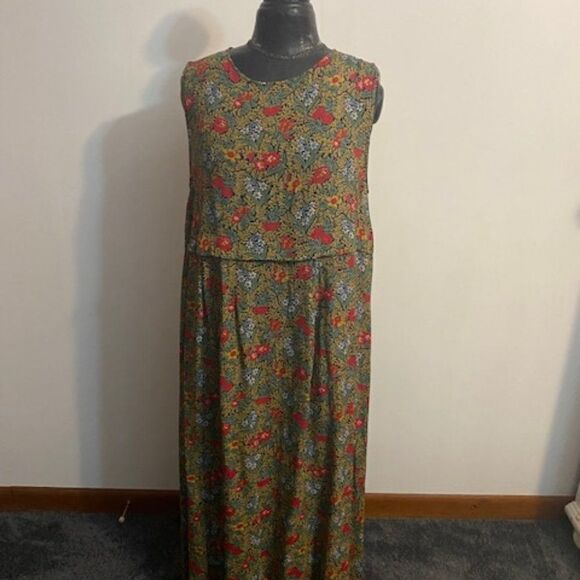 Hopeless Romantic Dresses & Skirts - Hopeless Romantic Floral sleeveless maxi dress, size XL
